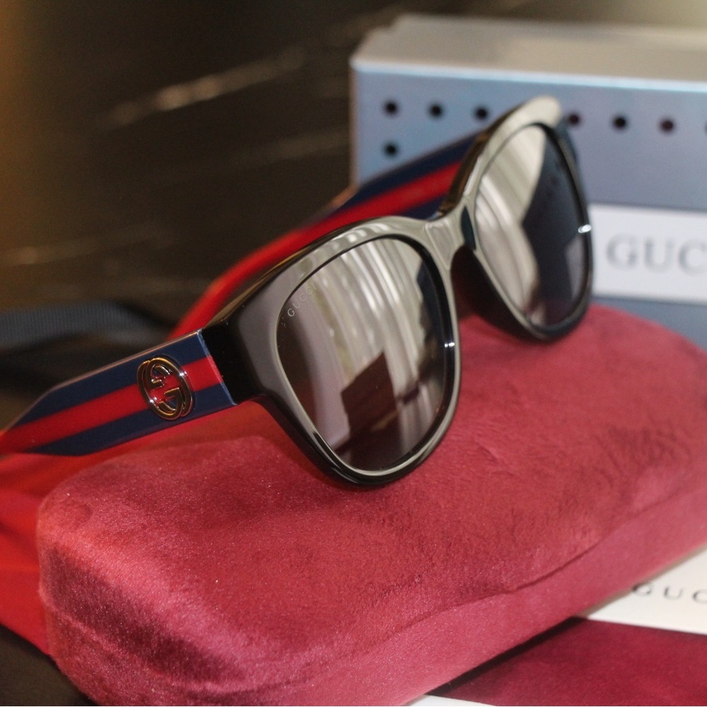 Gucci GG1866SK Women's Black Cat-Eye Sunglasses with Blue & Red Arms - Picture 5 of 8